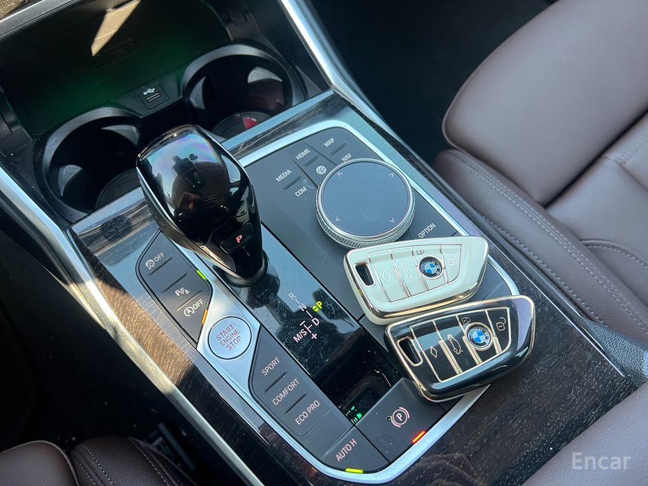 2022 BMW 3 серии VII (G2x) 320i Luxury с пробегом 39 011 км