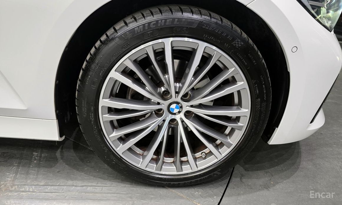 2022 BMW 3 серии VII (G2x) 320i Luxury с пробегом 23 237 км