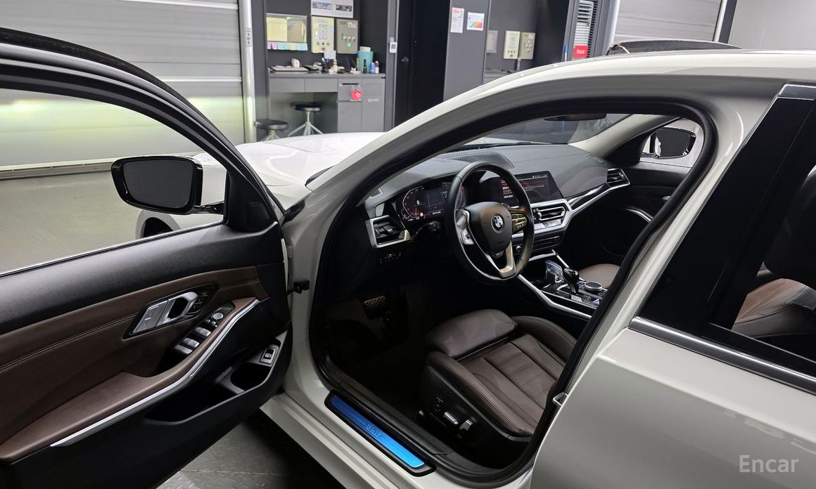 2022 BMW 3 серии VII (G2x) 320i Luxury с пробегом 23 237 км