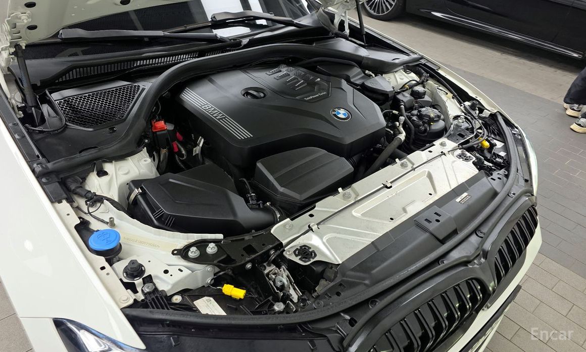 2023 BMW 3 серии VII (G2x) 320i M Sport с пробегом 49 825 км