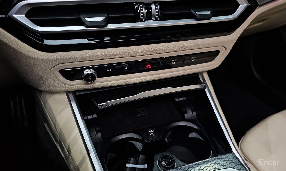 2023 BMW 3 серии VII (G2x) 320i M Sport с пробегом 26 162 км