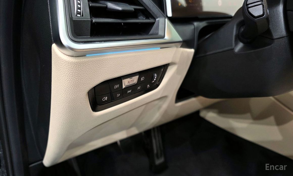 2023 BMW 3 серии VII (G2x) 320i M Sport с пробегом 6 968 км