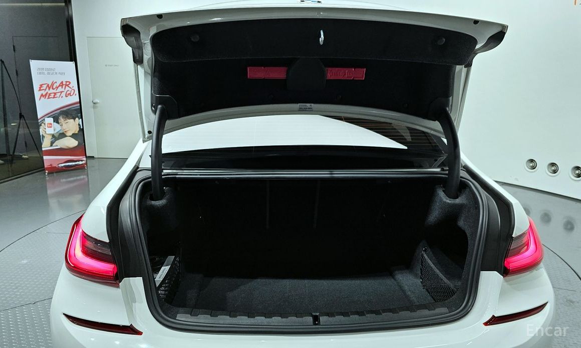 2022 BMW 3 серии VII (G2x) 320i M Sport с пробегом 43 058 км