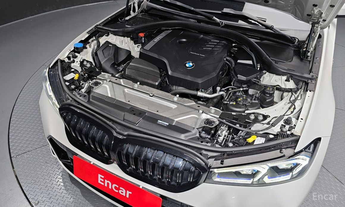2023 BMW 3 серии VII (G2x) 320i M Sport с пробегом 35 563 км
