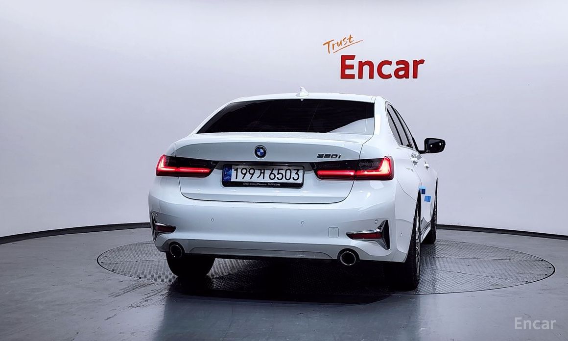 2022 BMW 3 серии VII (G2x) 320i Luxury с пробегом 43 286 км