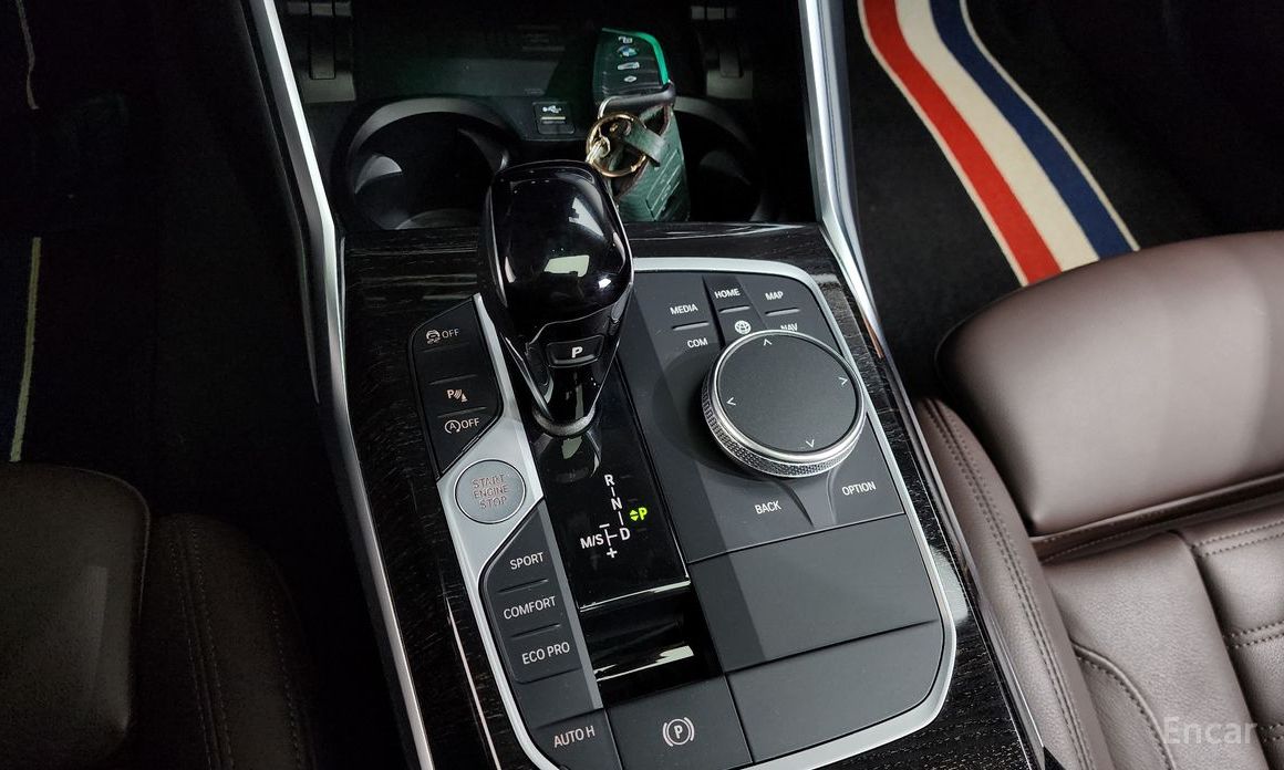 2022 BMW 3 серии VII (G2x) 320i Luxury с пробегом 43 286 км