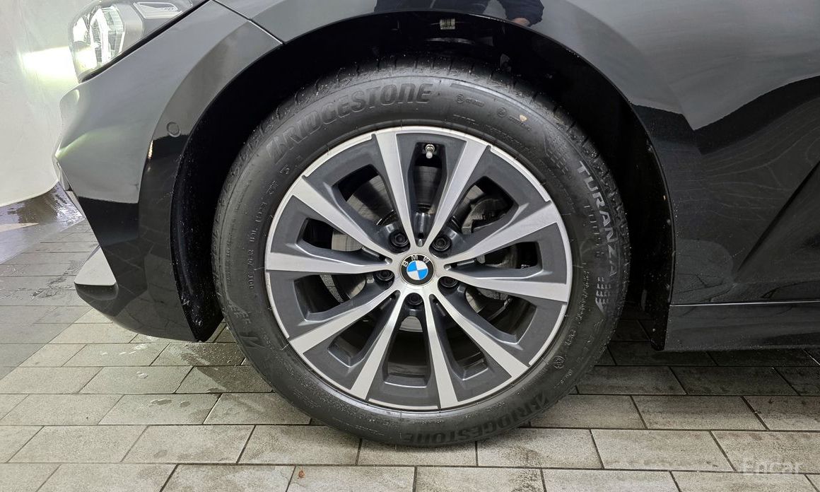 2023 BMW 3 серии VII (G2x) 320i Touring с пробегом 31 689 км