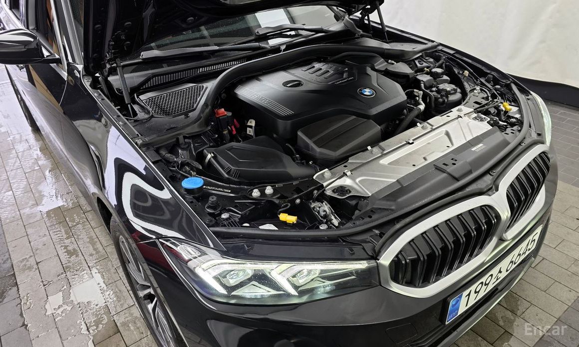 2023 BMW 3 серии VII (G2x) 320i Touring с пробегом 31 689 км