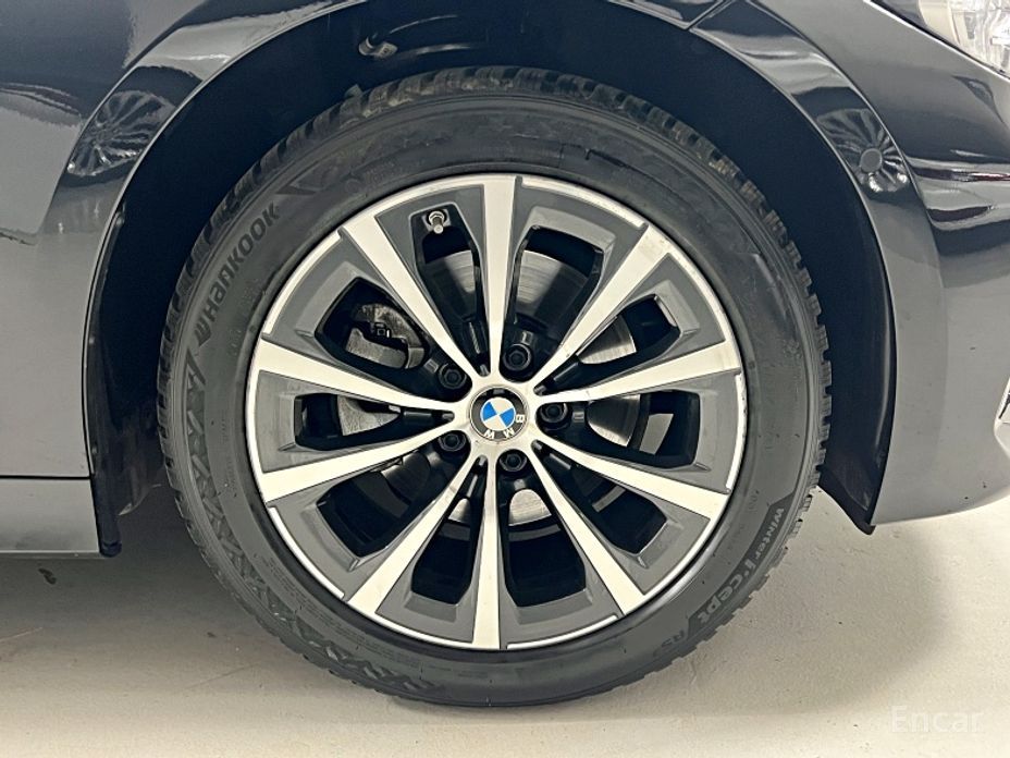 2023 BMW 3 серии VII (G2x) 320i с пробегом 13 097 км