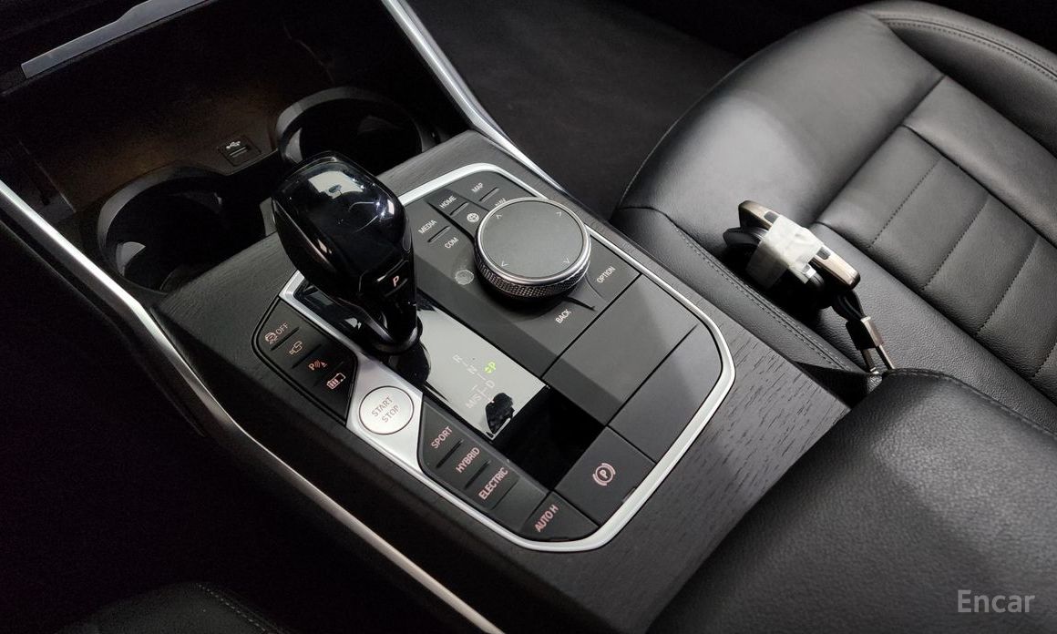 2021 BMW 3 серии VII (G2x) 330e Luxury с пробегом 63 391 км