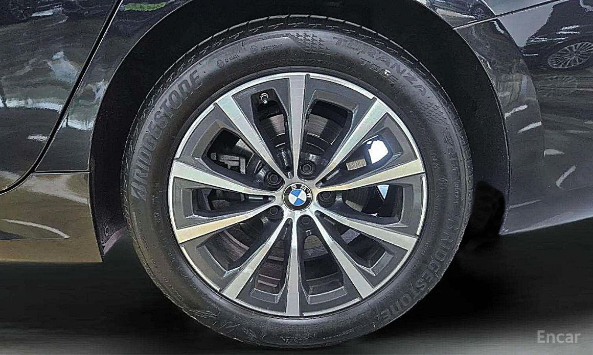 2023 BMW 3 серии VII (G2x) 320i с пробегом 37 600 км