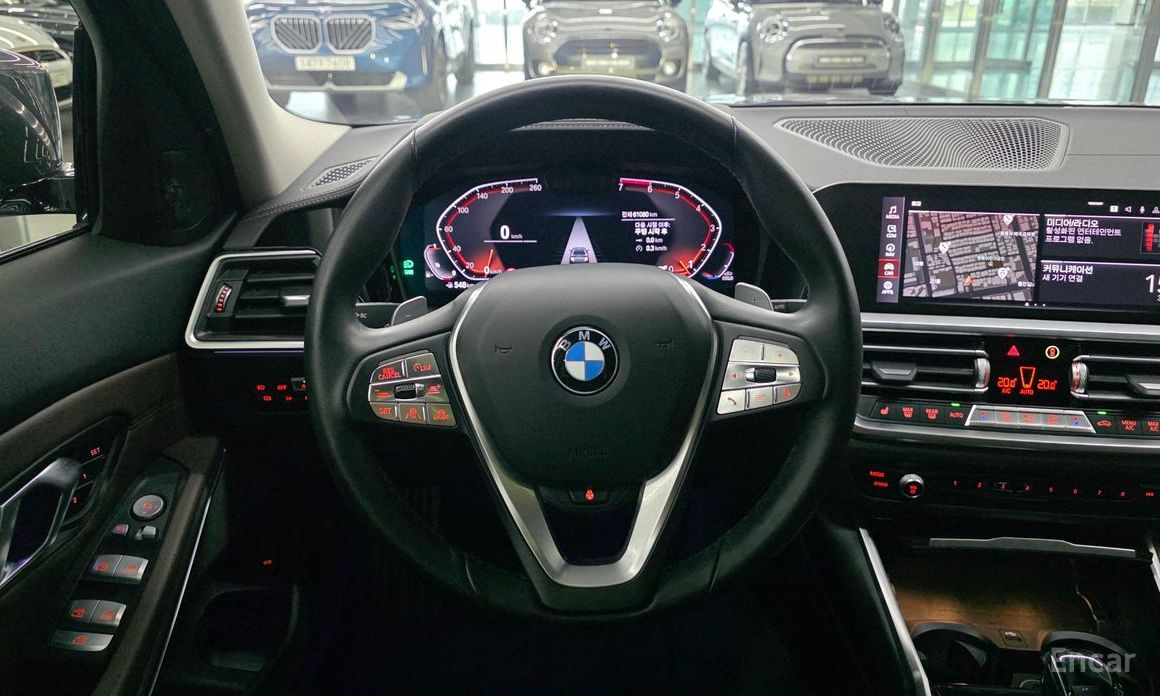 2021 BMW 3 серии VII (G2x) 320i Touring Luxury с пробегом 61 075 км