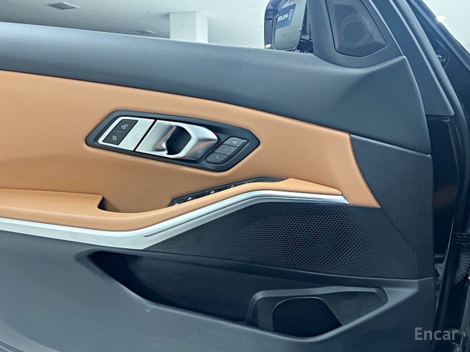 2023 BMW 3 серии VII (G2x) 320i с пробегом 13 097 км