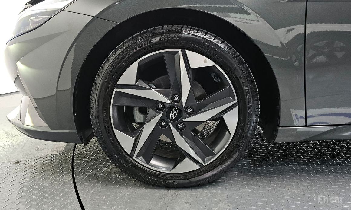 2021 Hyundai Avante VII 1.6 Inspiration с пробегом 79 127 км