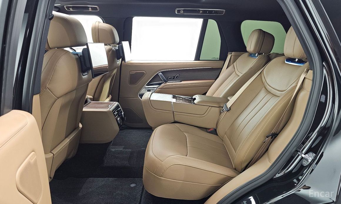 2023 Land Rover Range Rover V P530 Autobiography Long Wheel Base с пробегом 39 561 км