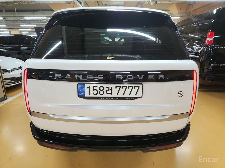 2023 Land Rover Range Rover V P530 SV Long Wheel Base с пробегом 30 000 км