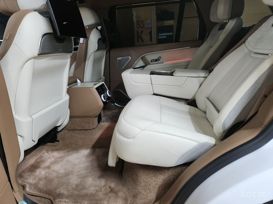 2023 Land Rover Range Rover V P530 SV Long Wheel Base с пробегом 30 000 км