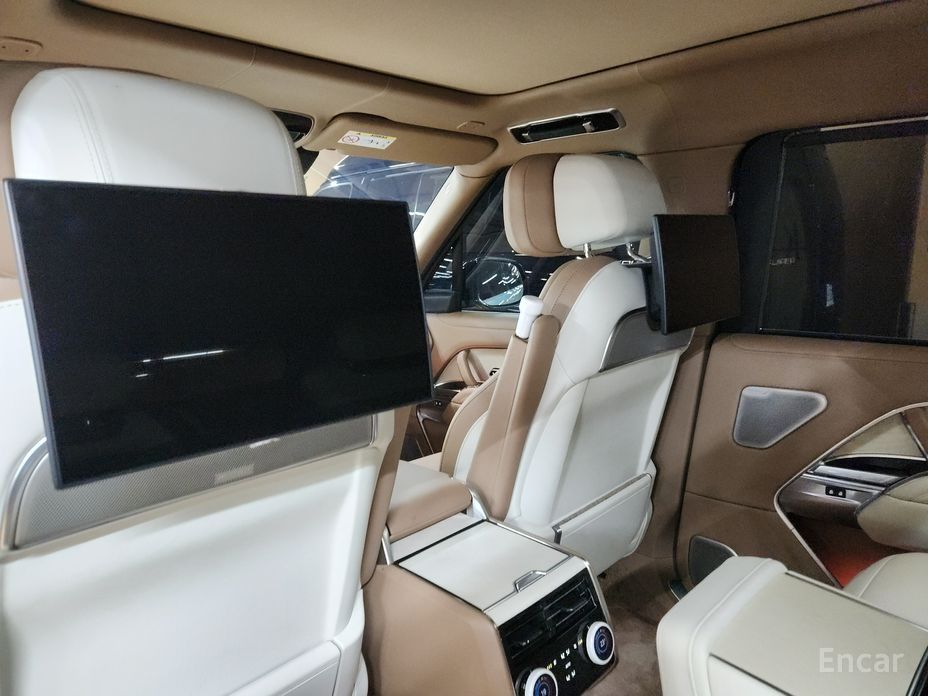 2023 Land Rover Range Rover V P530 SV Long Wheel Base с пробегом 30 000 км