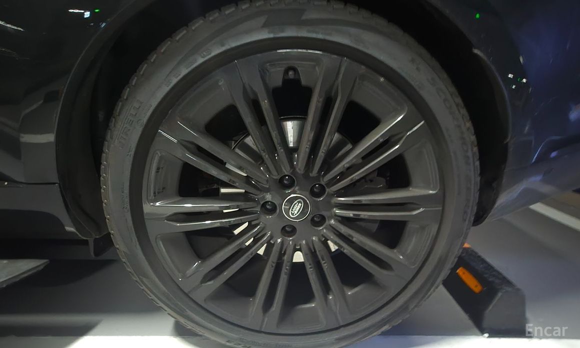2023 Land Rover Range Rover V P530 Autobiography Long Wheel Base с пробегом 15 000 км