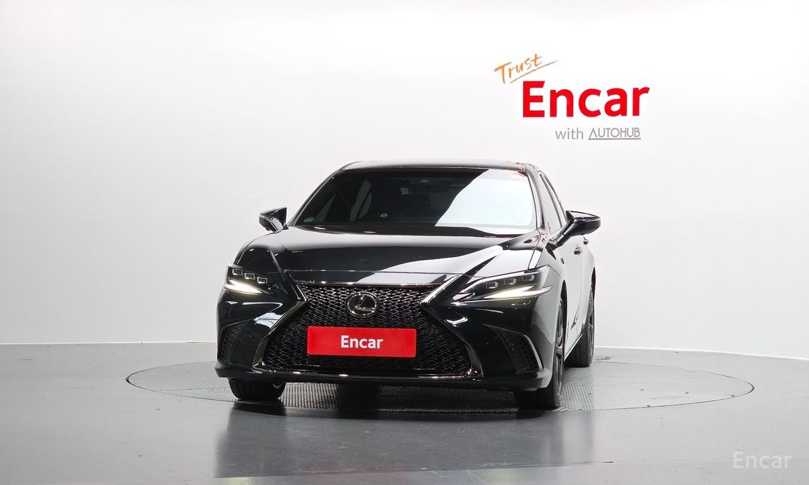 2023 Lexus ES VII Рестайлинг F-Sport с пробегом 56 465 км