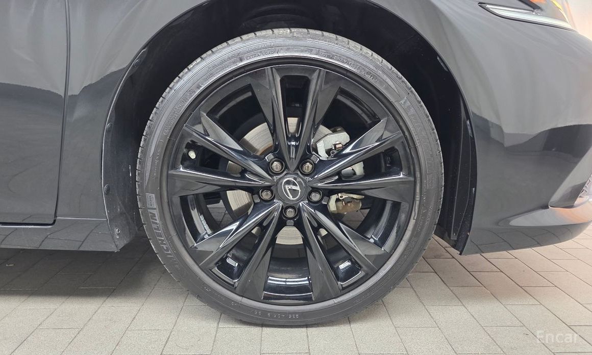 2023 Lexus ES VII Рестайлинг F-Sport с пробегом 56 465 км