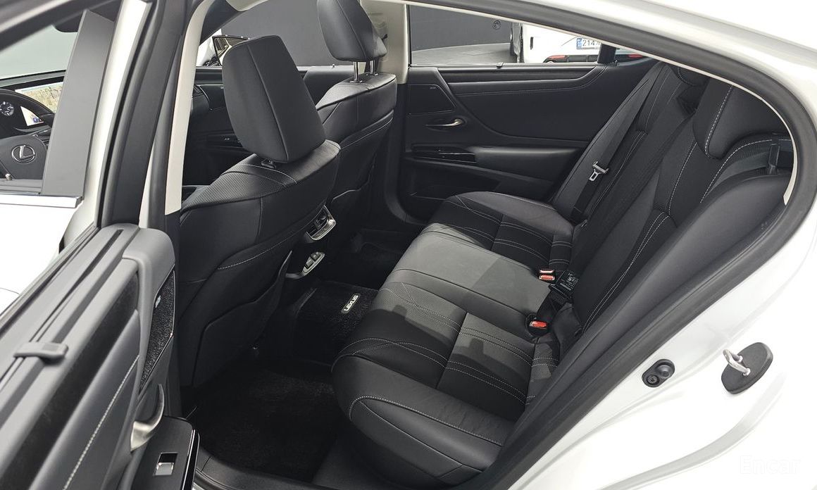 2023 Lexus ES VII Рестайлинг Executive с пробегом 37 344 км