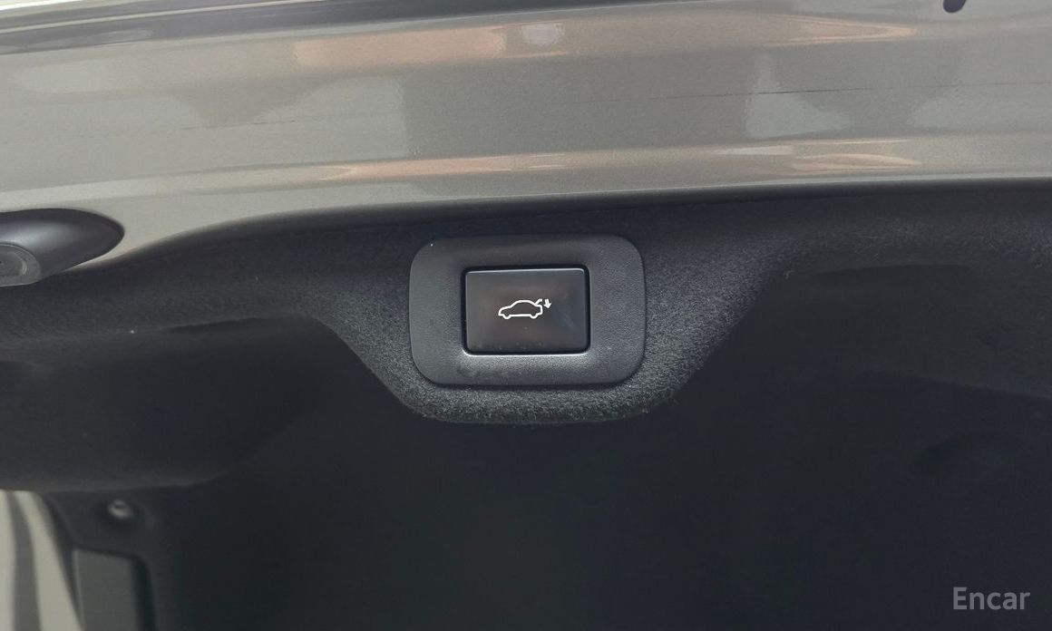 2022 Lexus ES VII Рестайлинг Luxury Plus с пробегом 33 053 км