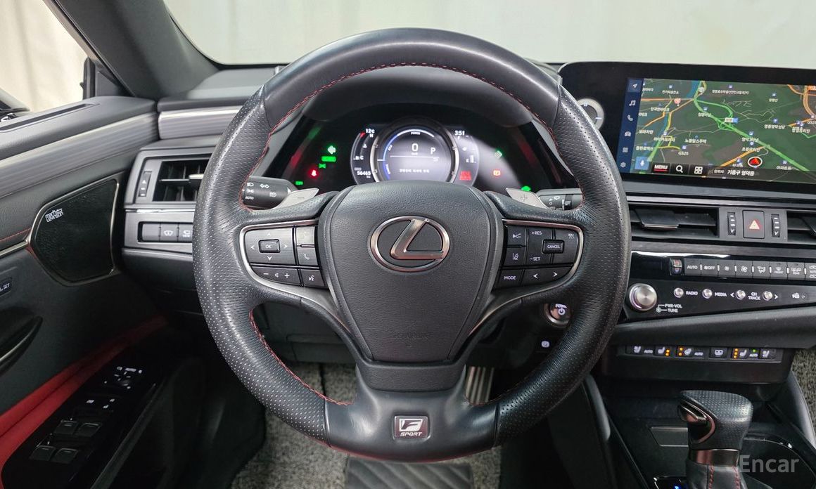 2023 Lexus ES VII Рестайлинг F-Sport с пробегом 56 465 км