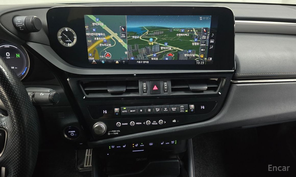 2022 Lexus ES VII Рестайлинг F-Sport с пробегом 104 339 км
