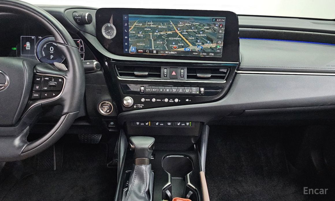 2023 Lexus ES VII Рестайлинг Luxury Plus с пробегом 26 097 км