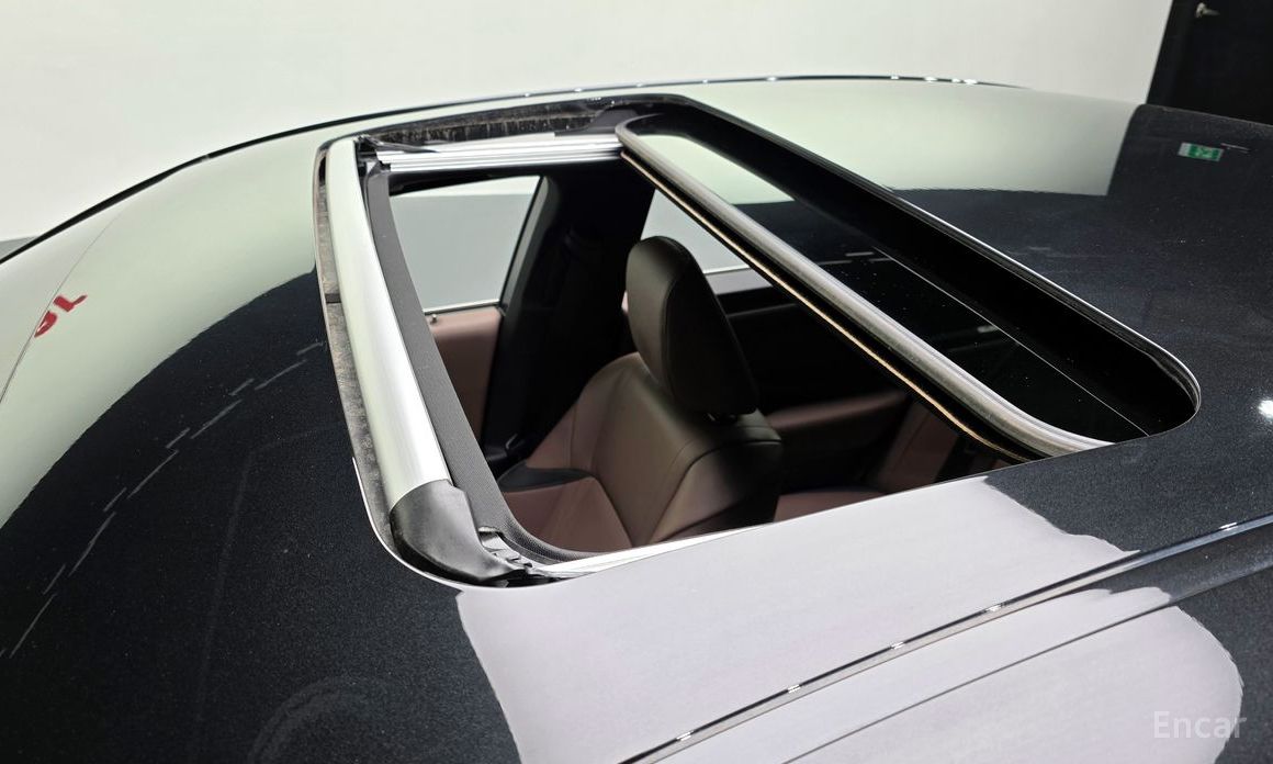 2023 Lexus ES VII Рестайлинг Luxury Plus с пробегом 29 676 км