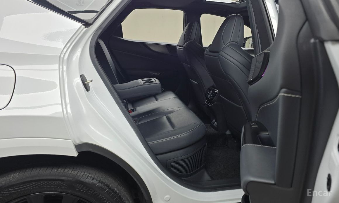 2022 Lexus NX II F-Sport с пробегом 83 584 км