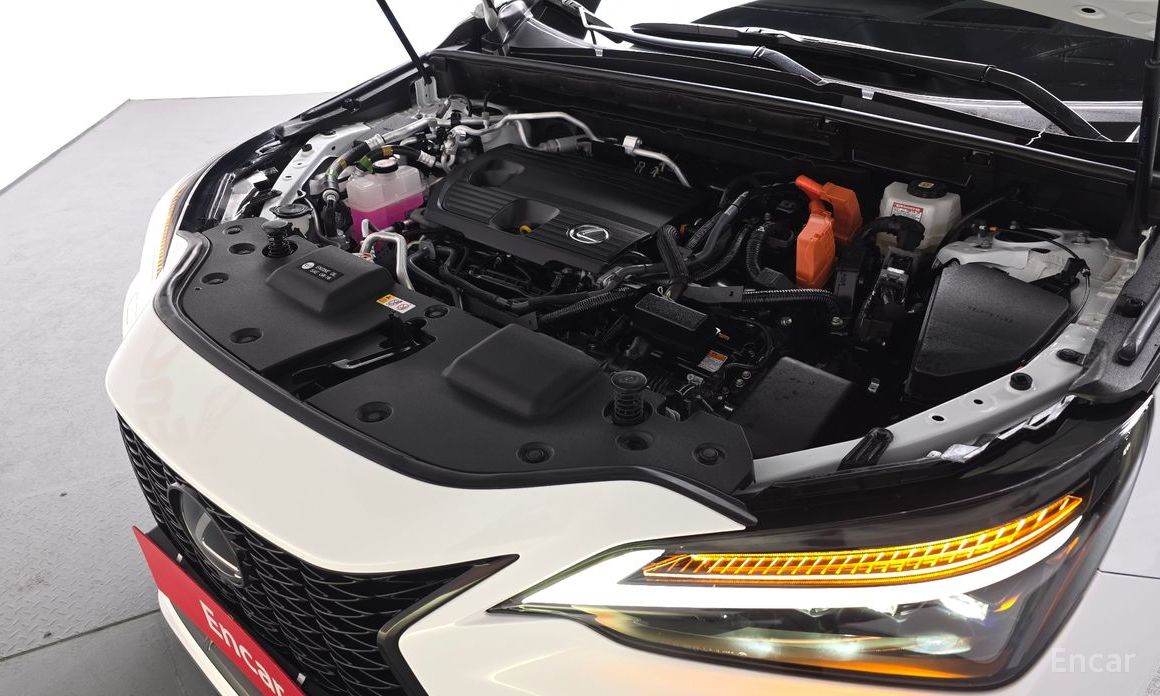 2023 Lexus NX II F-Sport с пробегом 22 158 км