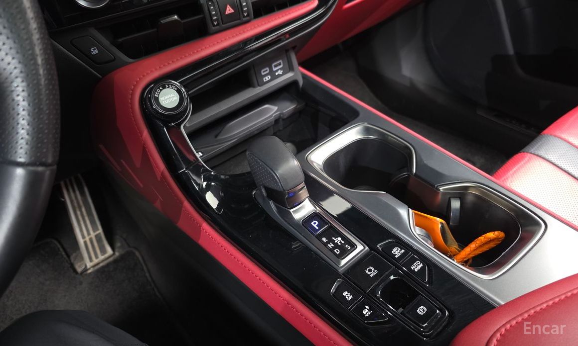 2023 Lexus NX II F-Sport с пробегом 22 158 км