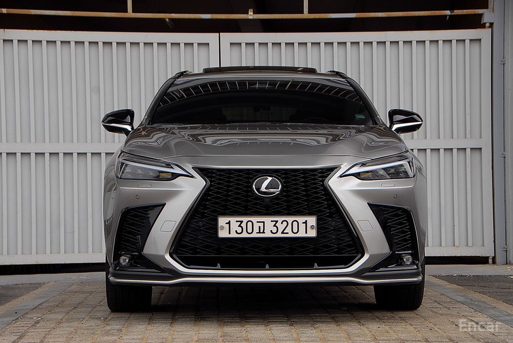 2023 Lexus NX II F-Sport с пробегом 53 515 км