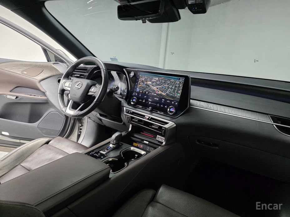 2023 Lexus RX V Luxury с пробегом 63 150 км