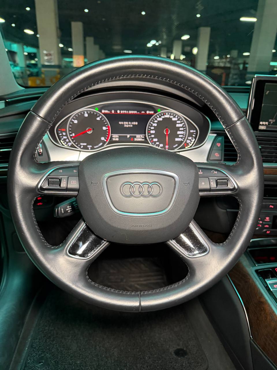 2016 Audi A6 IV (C7) Рестайлинг  с пробегом 213 000 км