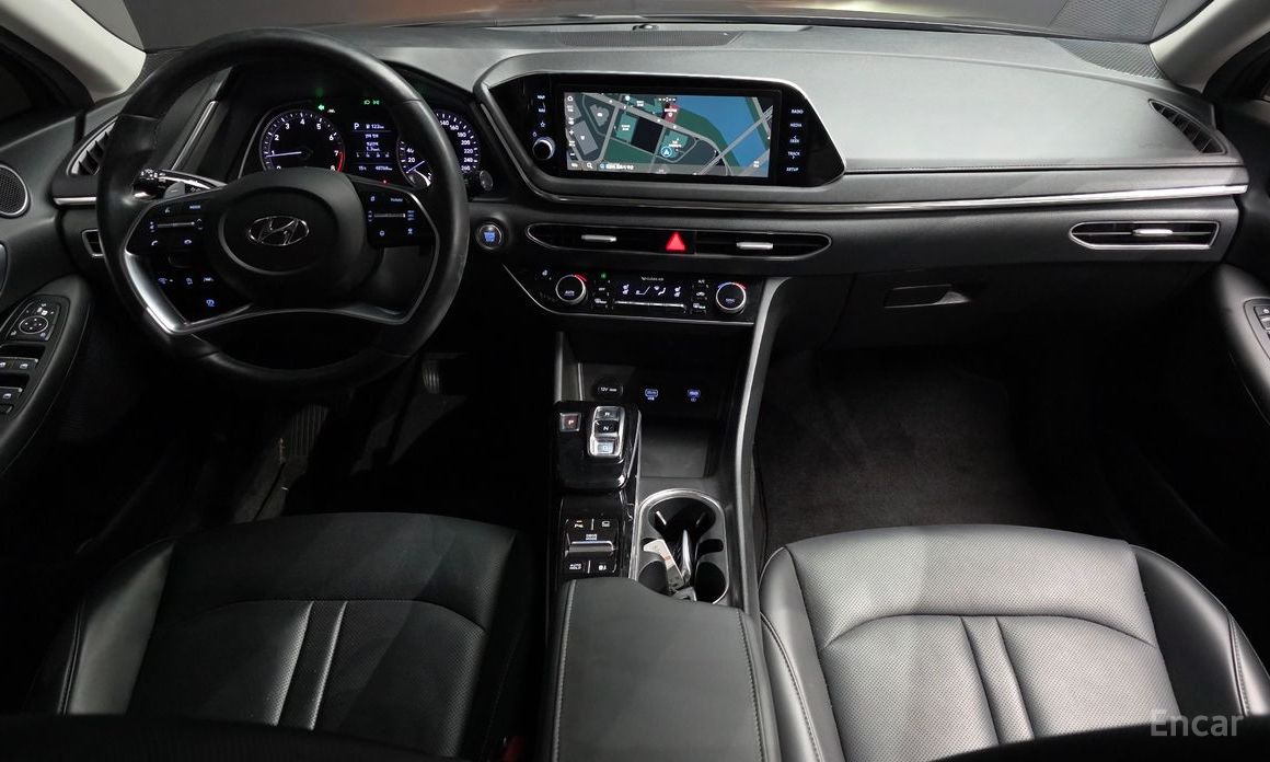 2021 Hyundai Sonata VIII (DN8) 2.0 Premium Family с пробегом 48 768 км
