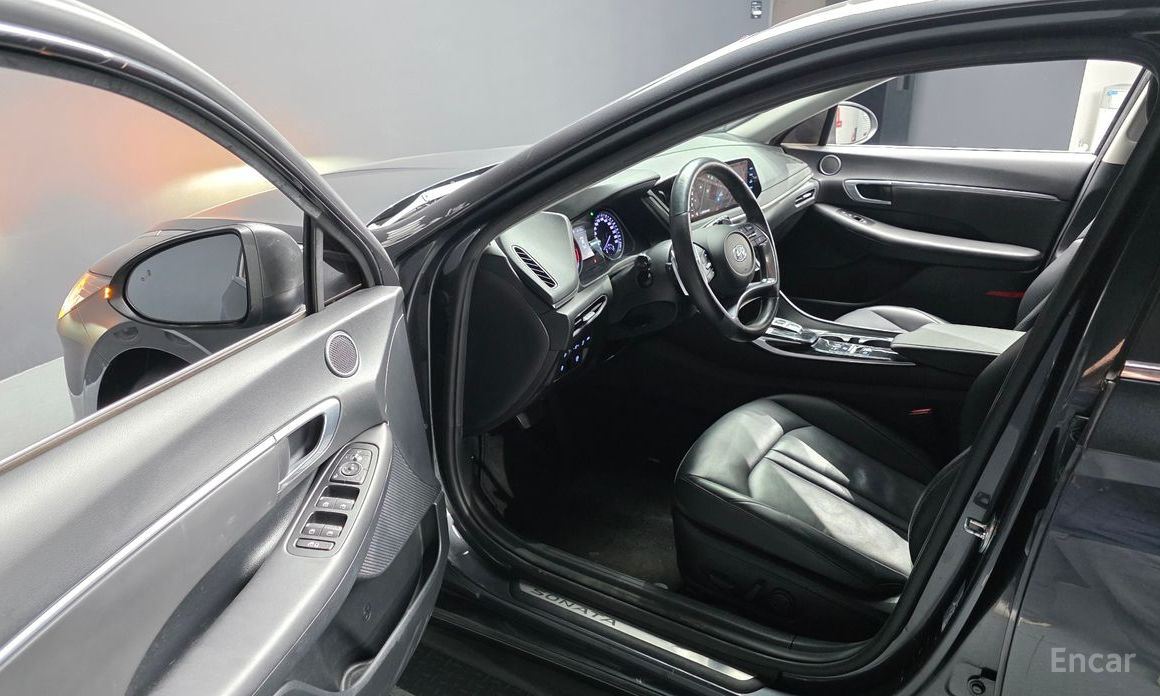 2021 Hyundai Sonata VIII (DN8) 2.0 Premium Family с пробегом 48 768 км