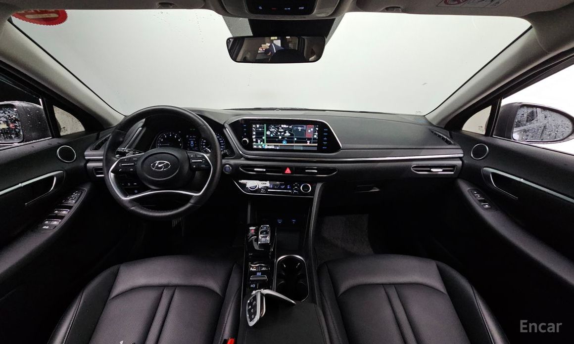 2021 Hyundai Sonata VIII (DN8) 2.0 Premium Family с пробегом 51 179 км