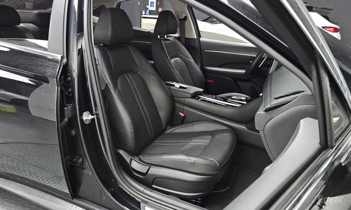 2021 Hyundai Sonata VIII (DN8) 2.0 Premium Family с пробегом 51 179 км