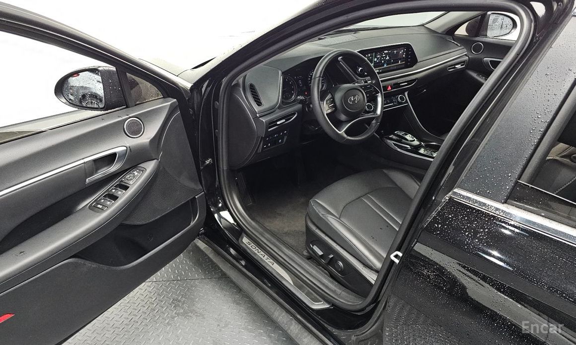 2021 Hyundai Sonata VIII (DN8) 2.0 Premium Family с пробегом 51 179 км