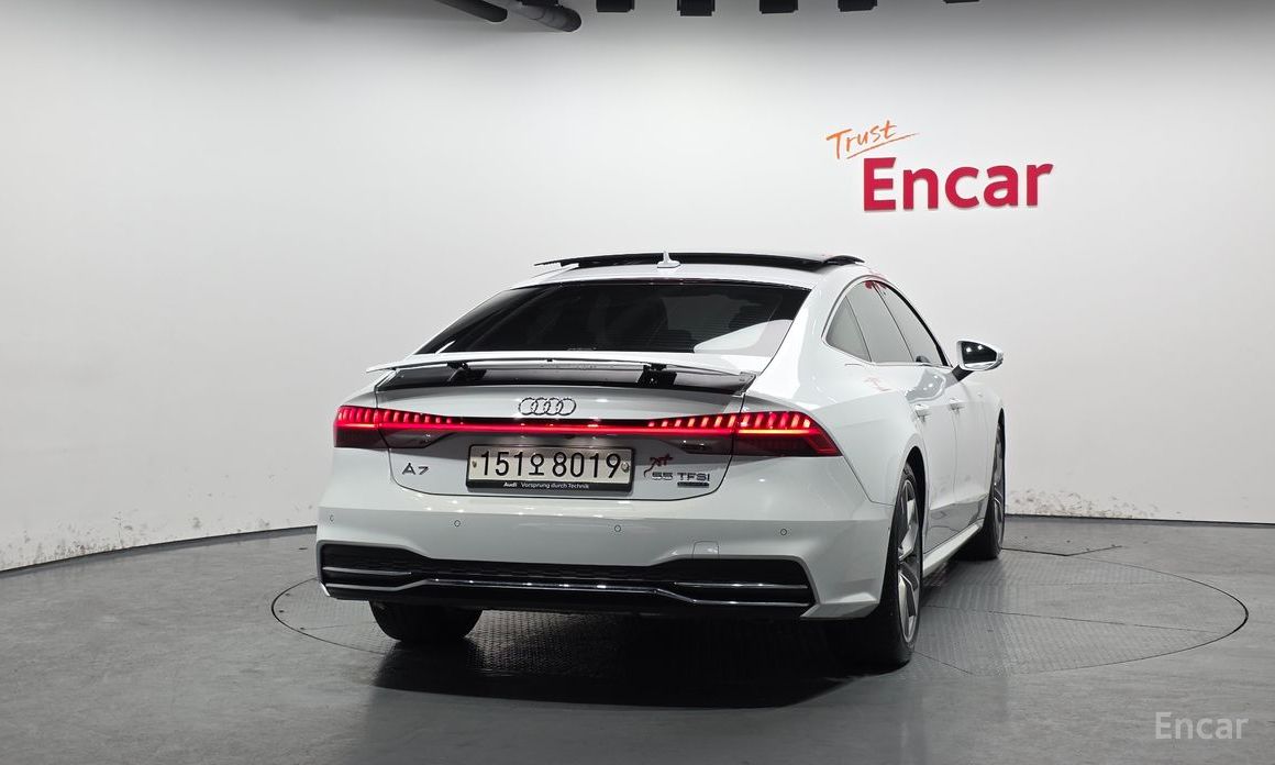 2020 Audi A7 II (4K) 55 TFSI Quattro Premium с пробегом 24 089 км