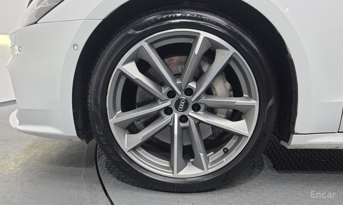 2020 Audi A7 II (4K) 55 TFSI Quattro Premium с пробегом 24 089 км