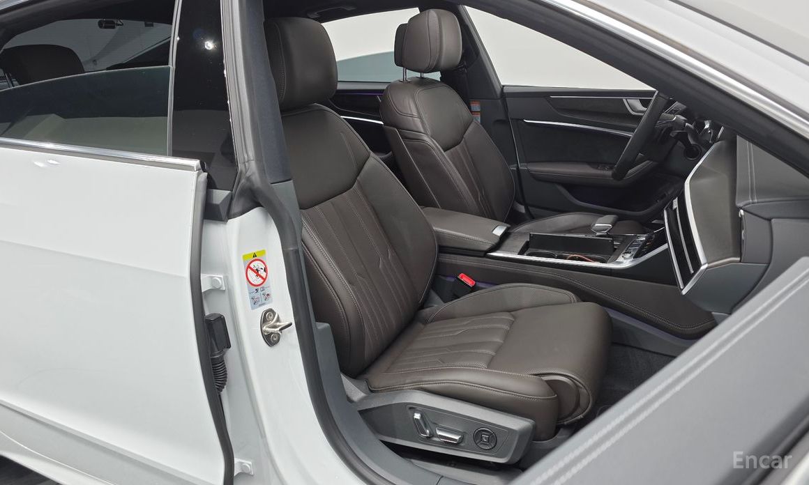 2020 Audi A7 II (4K) 55 TFSI Quattro Premium с пробегом 24 089 км
