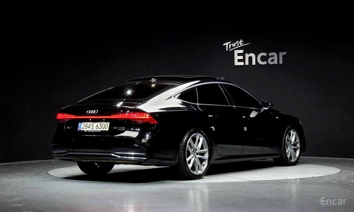 2020 Audi A7 II (4K) 55 TFSI Quattro Premium с пробегом 76 595 км