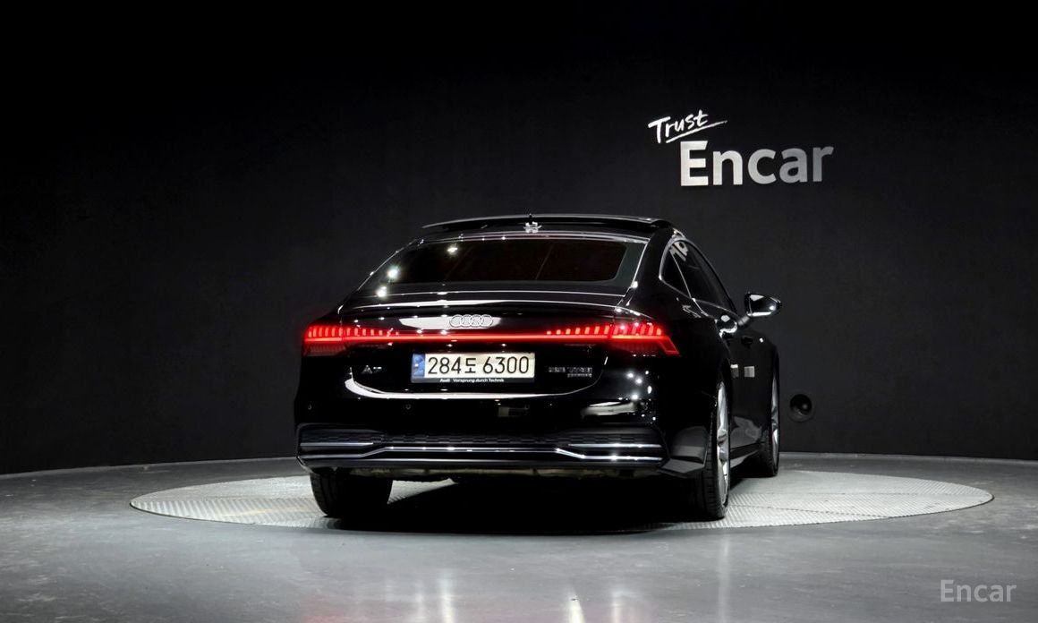 2020 Audi A7 II (4K) 55 TFSI Quattro Premium с пробегом 76 595 км