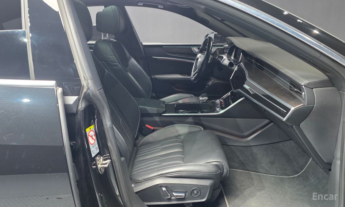 2020 Audi A7 II (4K) 55 TFSI Quattro Premium с пробегом 76 595 км