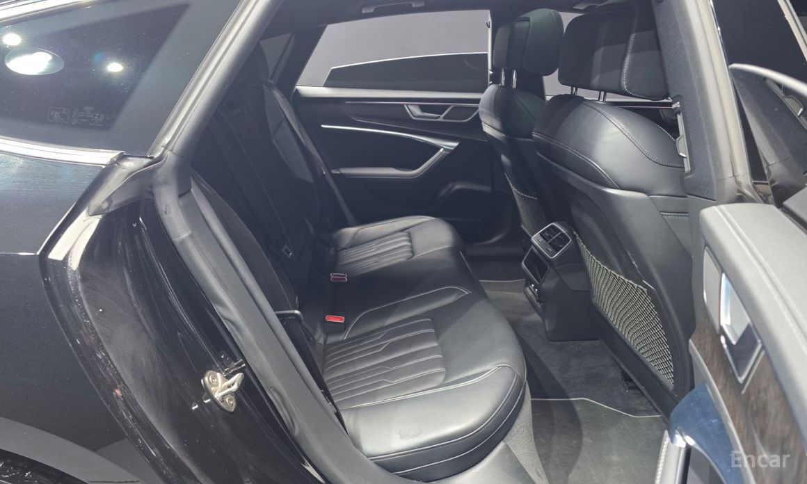 2020 Audi A7 II (4K) 55 TFSI Quattro Premium с пробегом 76 595 км