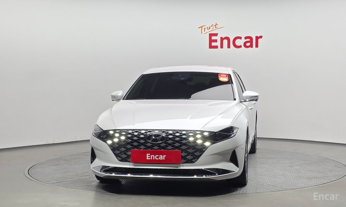 2022 Hyundai Grandeur VI Рестайлинг 2.5 Le Blanc с пробегом 59 728 км